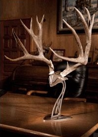 Skull Hooker Brings Down Trophies with the New Table Mount