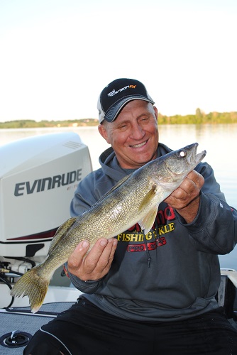 EARLY SPRING WALLEYES IN RIVERS 1
