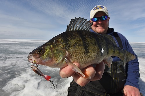 Rotating Power Minnow For Ice Fishing