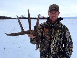 International Shed Hunting with the ScentBocker Pros 3