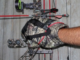 All-New Bow Hunting Insulated Mitt