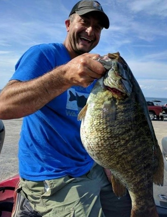 8-pound, 4-ounce Smallmouth ties NY record!