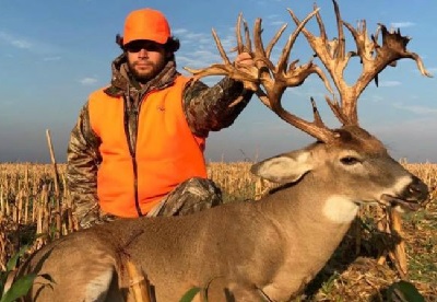 Tennessee hunter bags possibly world record-breaking 47-point buck
