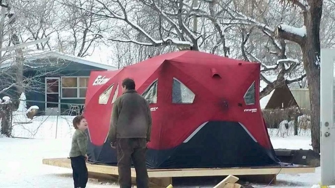 Manitoba ice fishers send family big Christmas present