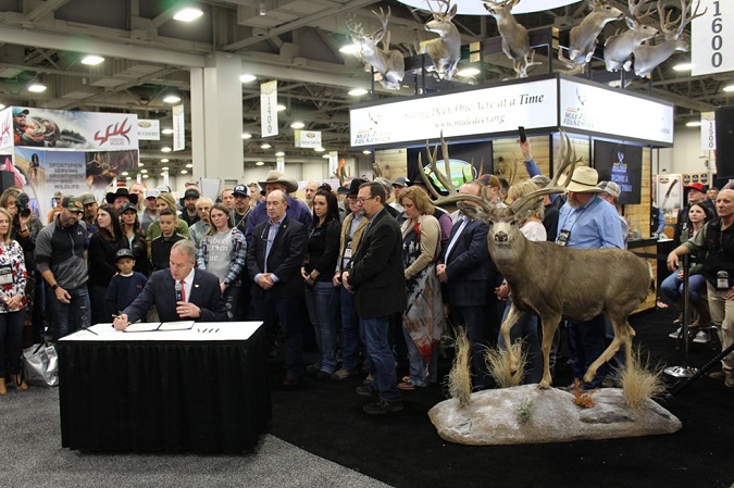 Big-Game Migration Corridors Receive Special Consideration Under Interior Plan