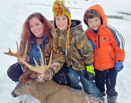 DEC holding photo contest for women who hunt in New York State