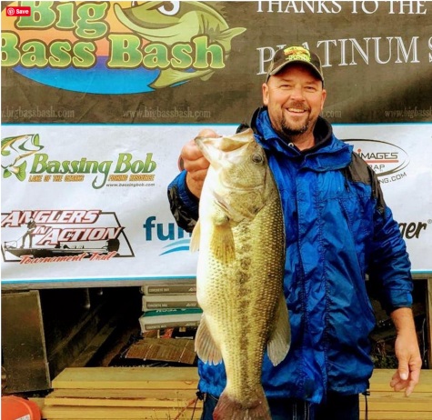 LakeExpo - Missouri Man Lands $100K Fish