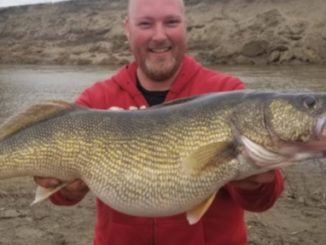 Lincoln ND Angler's Walleye Breaks Record