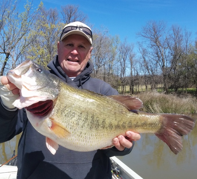 Texas's Hubbard Creek Res Has Some Giants